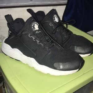 Women’s Nike Air Hurache Ultra